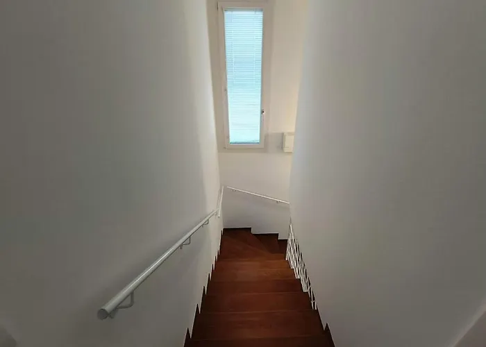 Elegantemente Arredata * تّشيرفييا