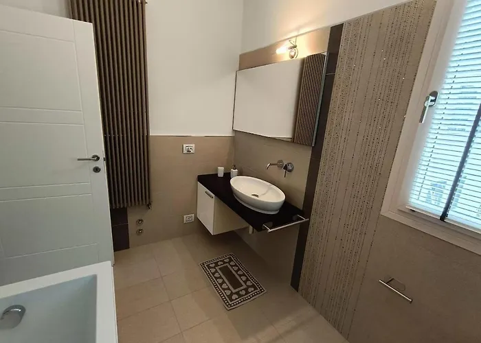 Elegantemente Arredata