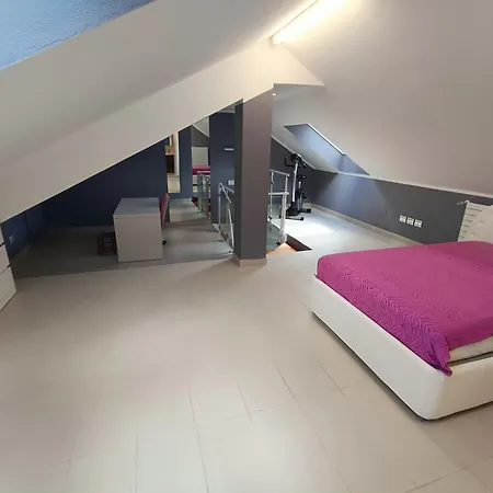 Elegantemente Arredata *