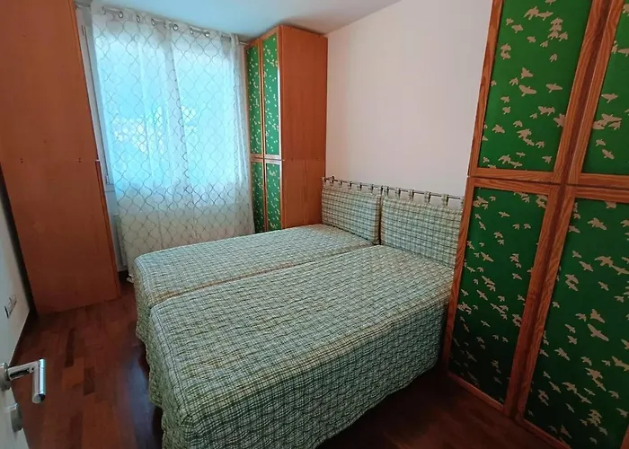 Elegantemente Arredata Червия