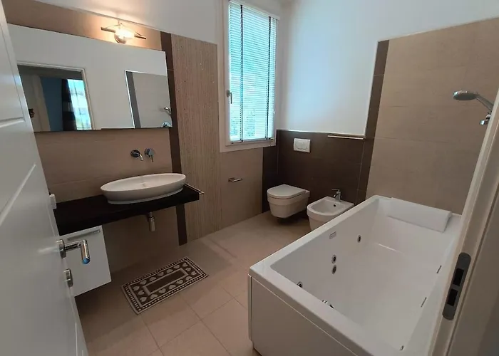 Elegantemente Arredata